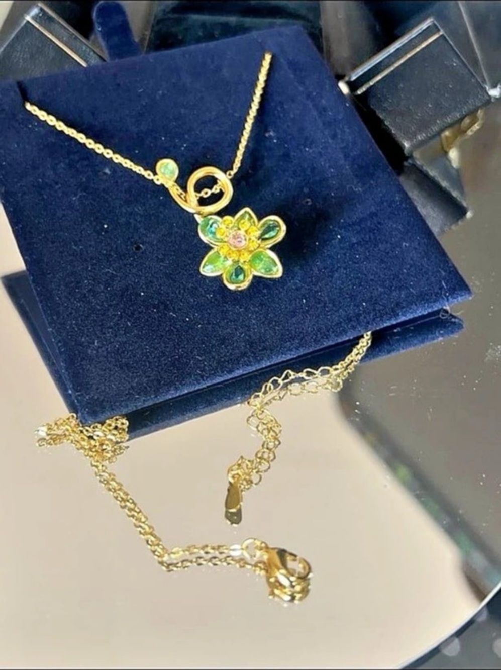 3D floral pendant 14kt gold plated necklace with Swarovski elements #536 - Picture 4 of 11